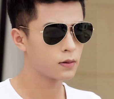 Gucci 高品质男女款墨镜 进口宝丽来偏光镜片 蛤蟆镜 开车钓鱼都可 百搭显瘦墨镜韩版男士飞行员大框司机开车防紫外线太阳镜 型号 G2203
