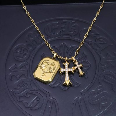 爆款推荐］ 克罗心黄金色经典项链，帅爆了最新款克罗心项链 造型不同的花纹设计风格 呈现出与众不同 十字架 “童军花”是克罗心的标志所以更经久不衰 正品打版Chr