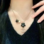 chanel香奈儿 中古 项链小香家的款式真心无需多介绍每一款都超好看，精致大方，非常显气质.