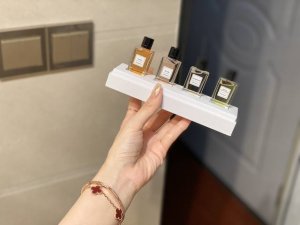 专柜品质 渠道货香水套装 Ysl衣典四件套