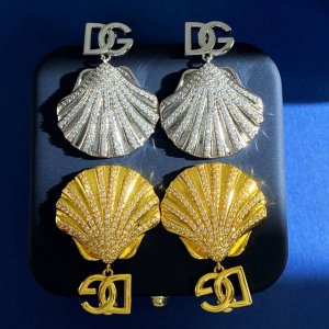 dg94 D&G欧美复古金属质感光面Dg字母吊镶钻贝壳耳钉 黄铜材料 2个色:金色 银色