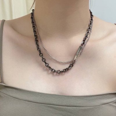 小红书推荐新款香奈儿Chanel字母双C时尚韩版个性双层链条叠戴吊牌项链 带Logo经典火热爆款来袭大牌香奶奶这个品牌在时尚女性当中绝对无所不知都知道它的经典与