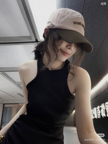 跑量 Miumiu王一博同款拼色棒球帽 经典刺绣字母，拼色款，百搭耐看！