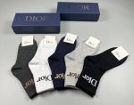 特 Dior 迪奥D家新品短款袜子 一盒五双 纯棉材质 上脚柔软舒适 经典的D家字母Logo 炒鸡Nice大牌出街 潮人必备超好搭