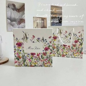 专柜品质 迪奥真我两件套 丝绒款内含 真我香水浓香50Ml 蓝金口红丝绒999# 哑光款内含 真我香水浓香50Ml 蓝金口红哑光999#