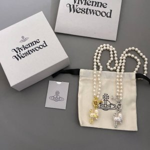 p90 高品质 细节如图 0900130【Viviennewestwood】爆美一定要入！太绝美了宝宝，什么是快乐星球，来，这就是快乐星球！绝美珍珠爱心别针项链