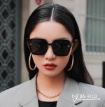 巴黎世家-Balenciaga . 宝丽来树脂镜片 . Tr镜架轻便佩戴舒适 . Size 65-13-145 . 新款太阳镜减轻强光负担 明星同款 遮挡有害光
