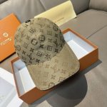 配盒子布袋，Lv路易威登新款原单棒球帽，Lv牛仔提花，专柜1:1开模订制，原版帆布面料+头层牛皮，轻盈透气！质量超赞，基础头围56，贴片可调节。