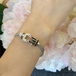 此款调价定制纯银链条V金扣头 大号全长16.17.18.19新品发布费雷德大号黑白钻马蹄链条手链大牌 时尚 精致高端定制～加厚 电镀18K金工艺 精工微镶 网红