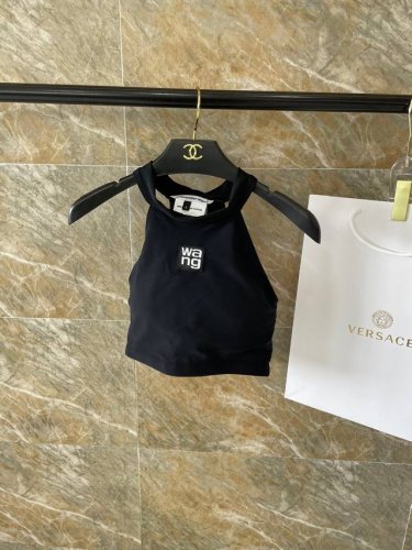 特价100 亚历山大王新款高弹力健身短款瑜伽服运动套装~小背心修身提臀显瘦打底裤脚 S M L Xl