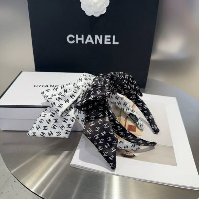重磅星级 Chanel 香奈儿 最新爆款小香发箍，质量超级的好！精致优雅的小姐姐看过来，非常值得入手一款