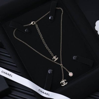 chanel双C粉钻项链 春夏度假单品 项链经典双C字母搭配粉钻 可爱俏皮甜美单品♀
