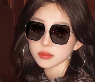 Dior-迪奥 2025开春新款 潮流爆款 时尚尼龙偏光太阳镜 高品质 佩戴舒适 网红潮款墨镜 型号：D7635