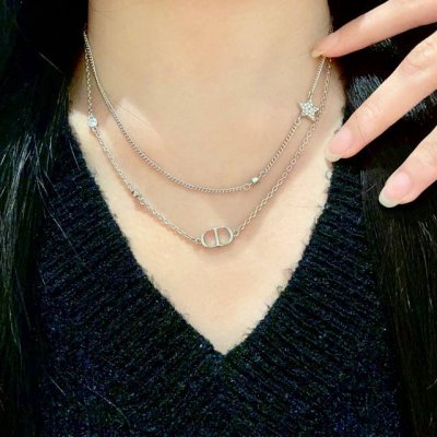 Dior 迪奥 中古 项链 专柜一致上新 精选原版一致 黄铜材质 甜美气质高雅.