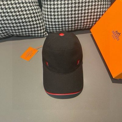 批80 配盒子布袋，HermèS (爱马仕)原单棒球帽，经典H，正品开模订制，原版透气帆布面料+头层牛皮，原厂精钢调节扣，做工细致，时尚帅气质量超赞！