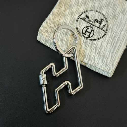 现货不配盒子 Hermes 爱马仕 Too Speed H字母钥匙扣 挂件 车钥匙扣 不锈钢金属钥匙扣 巧用爱马仕钥匙扣，让手中的包包，变得独特起来吧