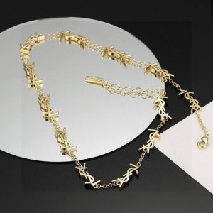 ysl 圣罗兰 项链手链 原装黄铜材质 Yves Saint Laurent 创立于1961年 优雅抽象大胆别致的设计风格使它成为奢华时尚界著名的品牌之一。引领