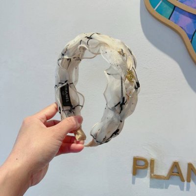 配包装 chanel 香奈儿 最新款小香发箍 复古头箍 网红爆款推荐 搭配高端材质 超精致 时尚百搭