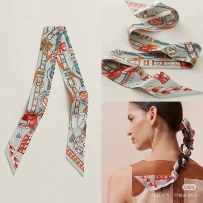 批60爱马仕Hermes“猎豹Bandana”Twilly小丝巾 twilly真丝缎带（100%桑蚕丝）。 这款小巧的真丝配饰佩戴方式千变万化，可为您的日常造型