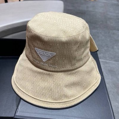 普拉达 早春新款渔夫帽 简约甜美风 帽型很好 修饰脸型哦