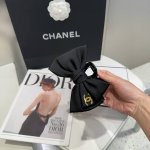 配包装盒 chanel 香奈儿 最新款小香爆款抓夹 质量超赞 名媛范儿十足 小仙女必备