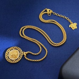 vs94 范思哲Versace欧美时尚复古镂空回形纹圆圈满钻光面美杜莎人头像吊坠项链 黄铜材料 重约21.38G 项链链长约56Cm+延长链6.5Cm 吊坠约2