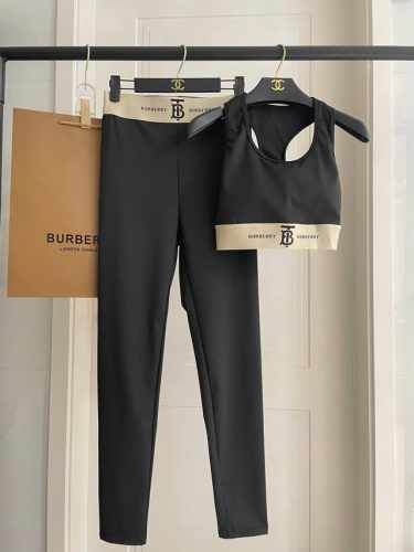 巴宝莉新款高弹力健身短款瑜伽服运动套装~小背心修身提臀显瘦打底裤脚 S M L Xl