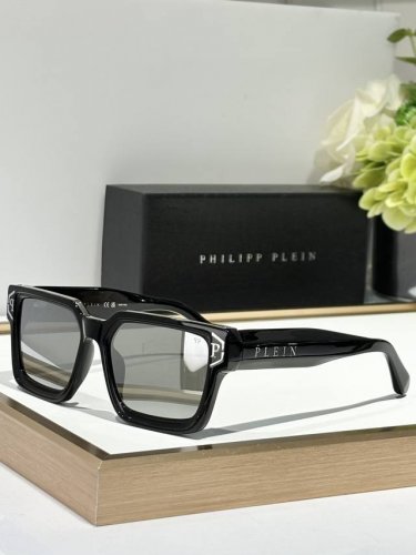 p270 Philipp Plein 采用进口板材切割抛光处理 光泽感满满～ 加厚的板料使眼镜更加立体 model:005 size:55口18-145