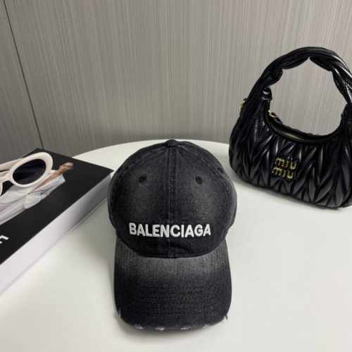 balenciaga巴黎世家新款洗水牛仔棒球帽，很酷的色系，男女佩戴都有不同Style，第一批抢先出货！巴黎粉必入款！