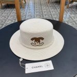 chanel香奈儿 的新款平顶草帽，沙滩风，简约大方，百搭单品～出街首选，