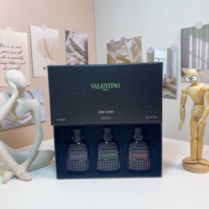 一比一 100 华伦天奴香水中样30Ml三件套黑盒！内含：30Ml*3带喷头。
