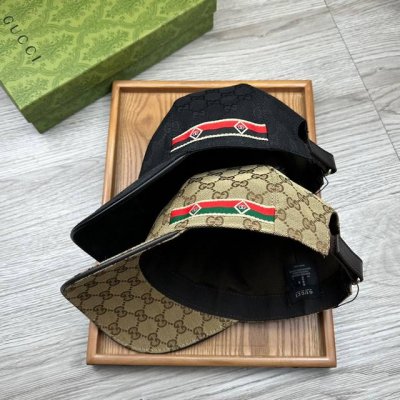 G家。织带款-菱格Gg 超A品质 最新款！时尚潮流，高端做工！每一个帽子都是用心之作！牛津材质！头层牛皮！配盒子、防尘袋、卡片！非一般的品质，细节也很重要。真皮