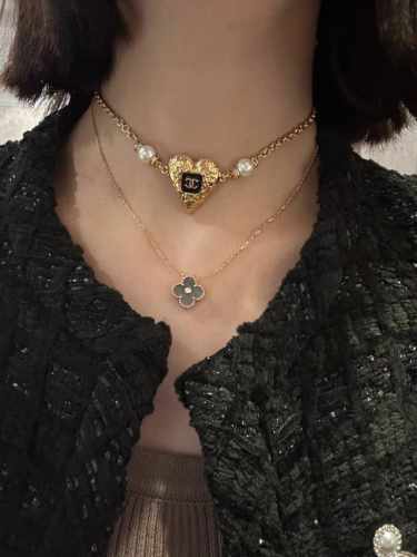 高品质细节如图 香复古爱心双珍珠项链 Z 6200，23最新秋冬款系列爆款来袭！现Huo现Huo全网首发！老规矩先到先得第一时间购入Zp开发！这期买了10W的新