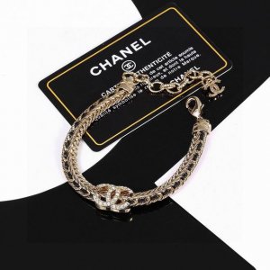 Chanel 小香皮带手链 高端品质，专柜同材质，真正黄铜，离子电镀，独家实拍图做工精致细腻，重工版本，超级仙女唯美的一款，做工超级细心无漏洞，媲美Z批买到就是