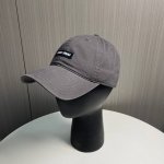 miumiu新款素色棒球帽 当下爆热的色系-街头感十足！ 潮流百搭，小红书种草，毒药 Get上你们的男朋友，一起Cool