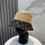 lv路易威登进口拉菲草拼色 盆帽简约不失庄重 低调奢华 极具造型感 ！ 渔夫帽款式设计 ，真心好看也百搭