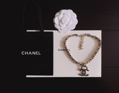 Ch*Nel 新款黑皮项链 一致Z批黄铜材质