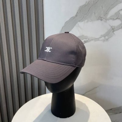 celin* 赛琳Ss新款凯旋门绣花棒球帽帽型完全按照定做。凯旋门图案章仔区别市面版本，大小及圈圈毛质感全部还原。五金调节扣开模定做有Logo标。定做帽子内里L