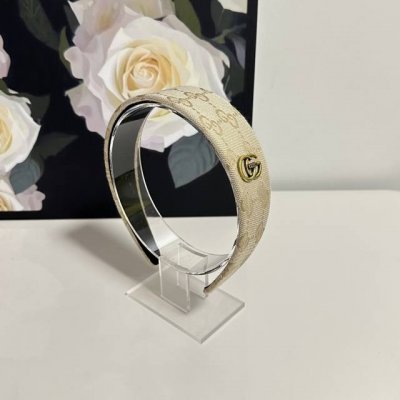 特 配专柜包装 Gucci 古驰 最新老花发箍 小仙女快入手 特殊材质 不嘞头 可盐可甜～