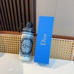 Dior 迪奥 五折手开折叠伞 超轻口袋 仅18Cm 热卖款 时尚指数爆表 无论晴天雨天使用都相当益彰 原单代工厂p级别品质 超轻铝合伞骨 选用进口Uv防紫外线