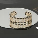 精工版本极力推荐 现货秒发 大牌明星同款Chanel 香奈儿黑皮手镯 正品材质定制 Z批购入定制零头不到白富美闭眼入小香手镯