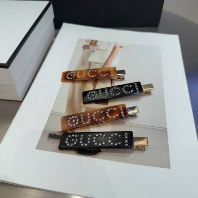 配包装 单个 Gucci 古奇 最新款Gg边夹刘海夹，网红爆款！时尚潮品，超级好看，小姐姐必备单品