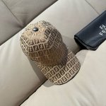 新款出货 配盒子布袋 Fendi 芬迪 新款原单棒球帽 双F提花 专柜常年热卖款 口碑极佳 1:1开模订制 原版提花帆布料+头层牛皮 轻盈透气 质量超赞 基础头