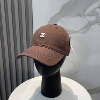 chanel香奈儿 新款简约刺绣Logo棒球帽，新款出货，大牌款超好搭配，赶紧入手！