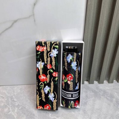 Dior 迪奥 新款 五折 折叠晴雨伞 时尚原单代工品质 细节精致 看得见的品质 打破一成不变 色泽纯正艳丽