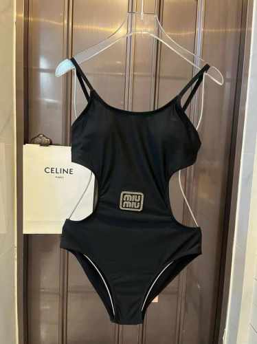 特 P100￥P 缪缪Miumiu新款连体泳衣适合多种场景的游泳衣♀海边 游泳池 温泉 水上乐园 漂流都可以内搭也完全可以 连体设计遮肉显高挑 腹部有点肉肉也不