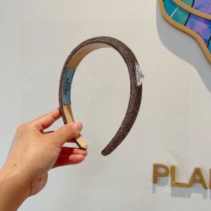 配包装 prada 普拉达 欧美新款潮流色彩贴钻发箍 明星同款 女神必备单品 非常百搭 时尚潮流 戴上它满满的高大上