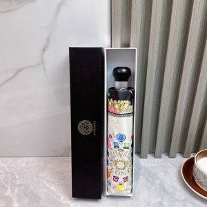 范思哲 Versace 三折防晒睛雨伞 2580夏季新款 全自动折叠晴雨伞 内里黑色涂层防晒有效阻隔紫外线99% Upf 50 所以能起到伞下体感降温的效果 有