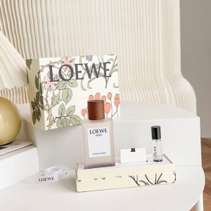 专柜品质 事后清晨女香Mardecoral粉色珊瑚海 磨砂瓶 香调 前调 葡萄柚 橘子 柚子 橙花 中调 茉莉 番茄叶 薄荷叶 铃兰 尾调 雪松 琥珀 麝香 香