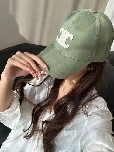 celine赛琳 新款专柜同步男女款棒球帽，新款出货，大牌款超好搭配，赶紧入手！